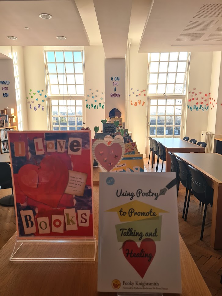 LibraryHbs's tweet image. Our motto @LibraryHBS is &quot;Love Books, Love Reading, Love Yourself!&quot; 📚💕