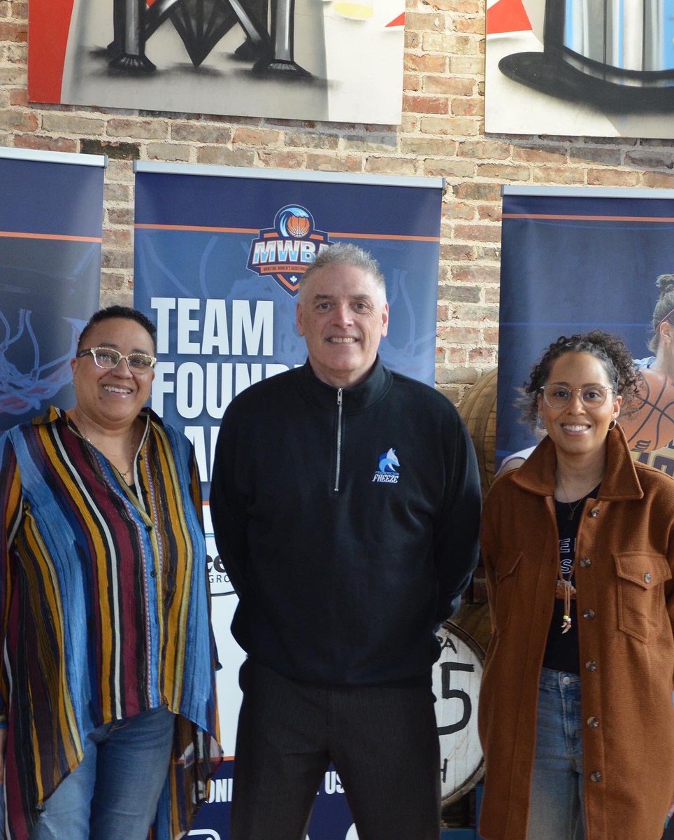 ProducedBySEA's tweet photo. Part 1: Yesterday on International Women’s Day, we had the opportunity to celebrate the partnership between @the_mwba and @GarrisonBrewing as they launched a collaborative beer, the Court Side ISA ! 🏀🍻 

$0.50 from each can will be generously donated to the MWBA from Garrison! https://t.co/Dr8cs0Tg5R
