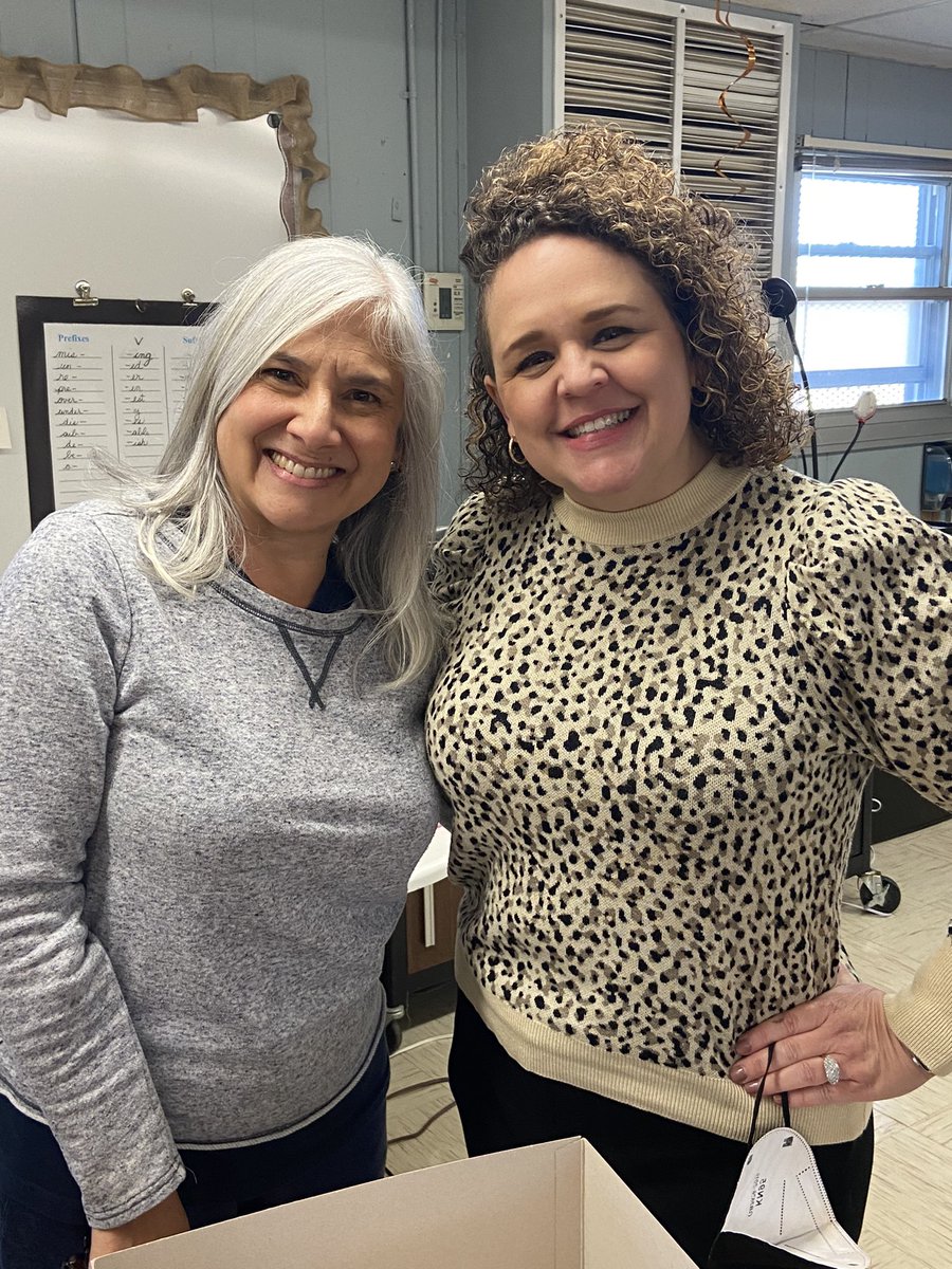 Congratulations Ms. Reider!!! Celebrating Teacher of the Year at Patton. <a href="/AISDElementary/">@AISDElementaryProud</a> <a href="/WeAreAISD/">Austin ISD Office of Talent Strategy</a>