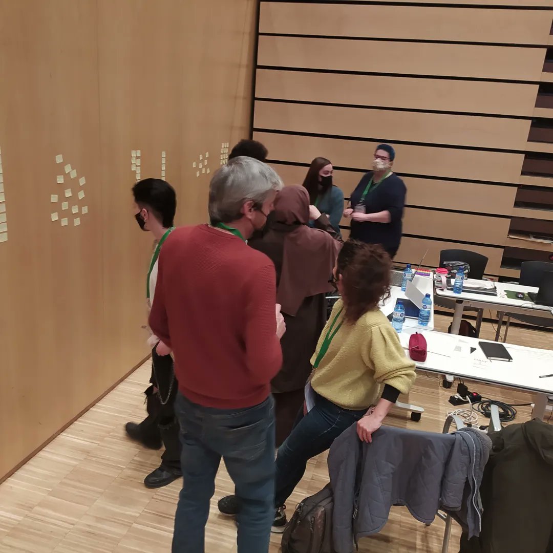 enseapd's tweet photo. Avui tenim una nova edició ART EXPERIENCE, 2022, amb @CosmoCaixa amb les Escoles d'Arts Plàstiques i Disseny.
8 equips de 7 alumnes s'enfronten a un repte que han de resoldre al llarg de 5 hores.
Redisseny de l'espai del BOSC INUNDAT.
#artexperience
@educaciocat https://t.co/pLTrXpSJQz