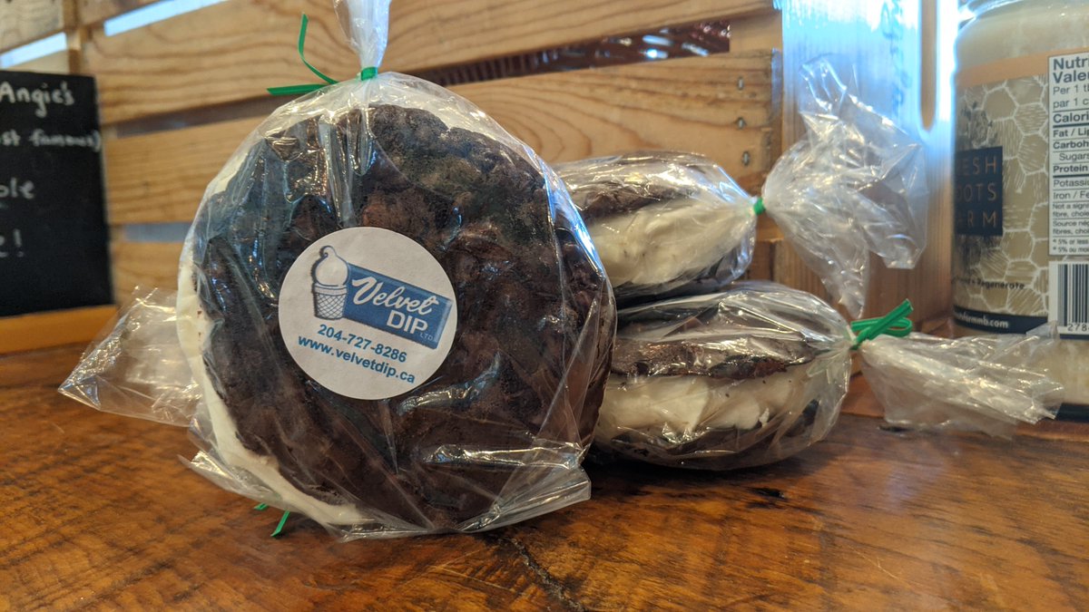 AngelasBakery's tweet photo. Guess who's open? Guess who's open AND who makes their ice cream sammiches with our flourless fudge cookies? OH YEAH, it's #VELVETDIP, that's who!!
#bdnmb #sooooogood #getlostwinter #lovetheDip #lovelocal https://t.co/9b3DYwutjr