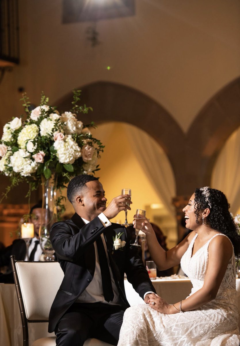 MemorableEvents's tweet photo. Introducing Mrs. &amp; Mrs. Mitchell! https://t.co/pSpKNkjFbM