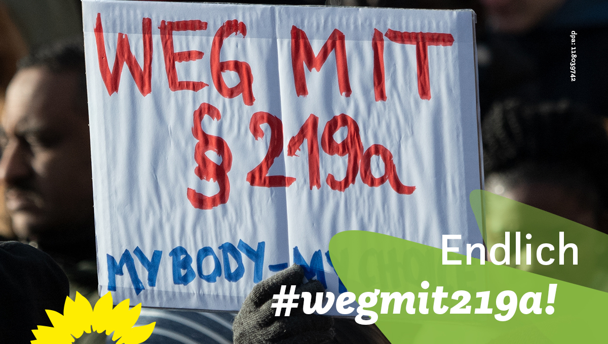 Heute beschließt das Bundeskabinett den Gesetzentwurf zur Streichung des Paragrafen #219a StGB.

Die schnelle Umsetzung ist ein großer Schritt, für den wir schon lange kämpfen. ✊♀

#wegmit219a

gruene-bundestag.de/themen/news/me…