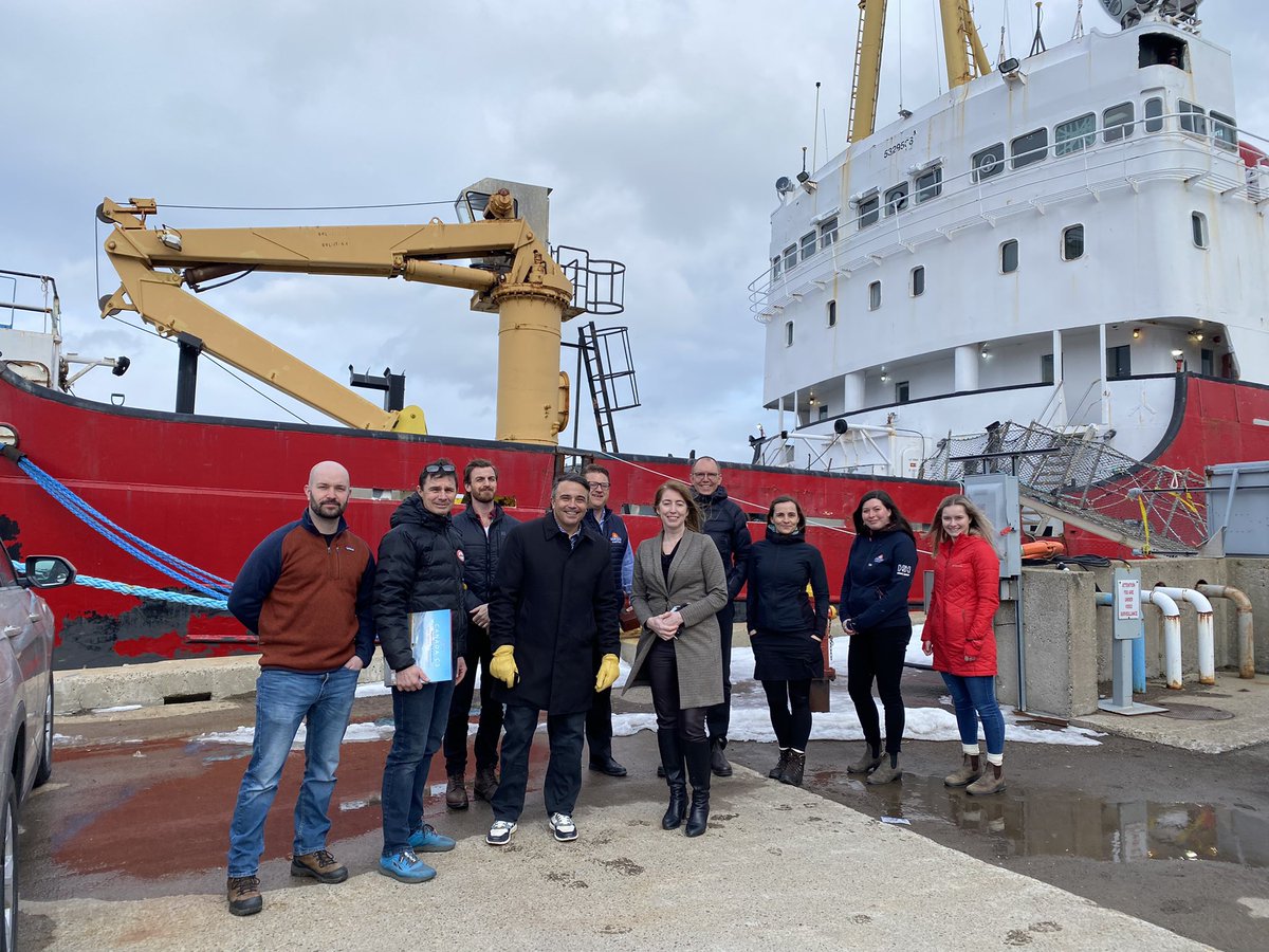 Thank you MP <a href="/mikekelloway/">Mike Kelloway</a> and Warden <a href="/AmandaMomb/">Amanda Mombourquette</a> for visiting <a href="/StudentsOnIce/">SOI Foundation | Fondation SOI</a> and us on the Polar Prince.  Enjoyed chatting about the synergies around providing youth pathways to careers in science, environment, and marine services for Canada’s Blue Economy.