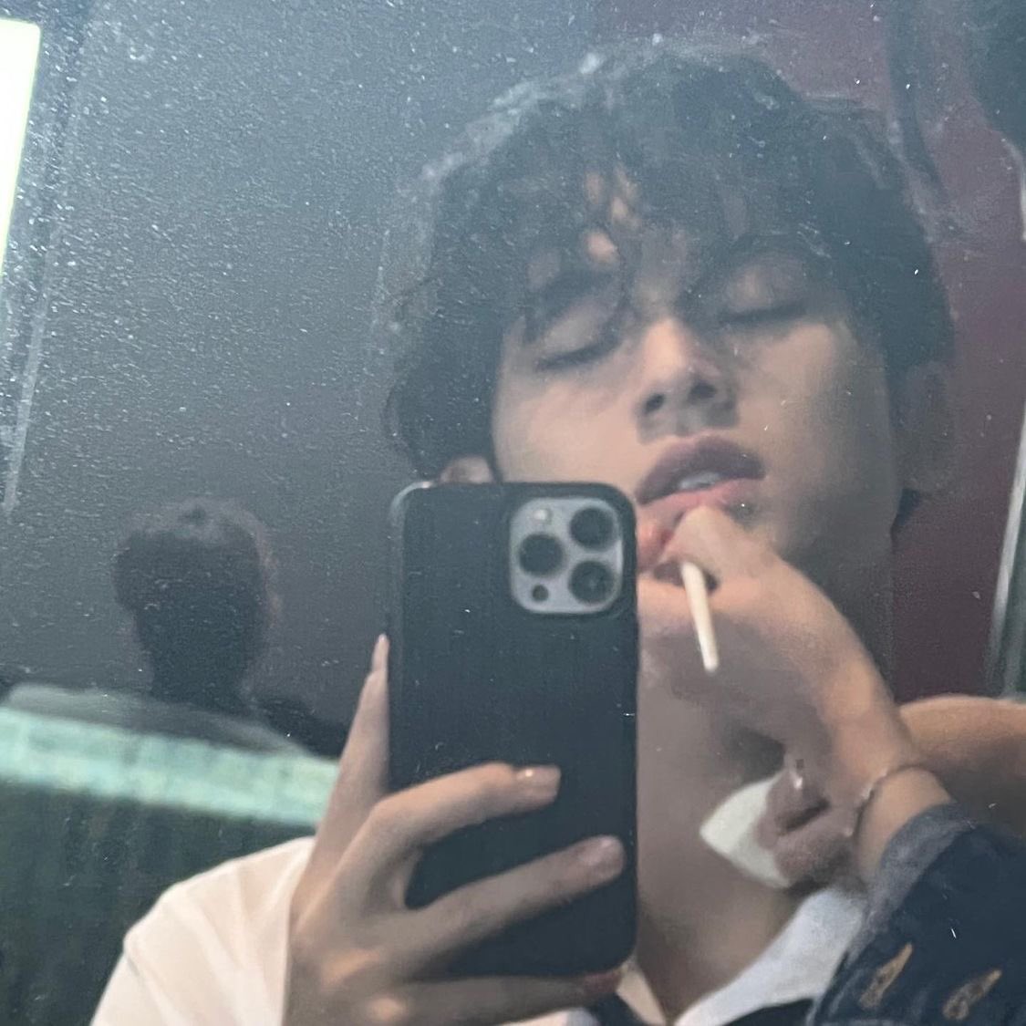 ajooniceee's tweet photo. HELLO MY LOVELIES! Nagbabalik ako from hiatus. Ahhahahaha

RT for 100 pesos GCASH!

Secret kung ilang winners. Hehe.

Ends at 9pm. 

P.S. Pls don't rt if you can't pick at 9pm. Goodluck! https://t.co/JmJ5abXFTZ