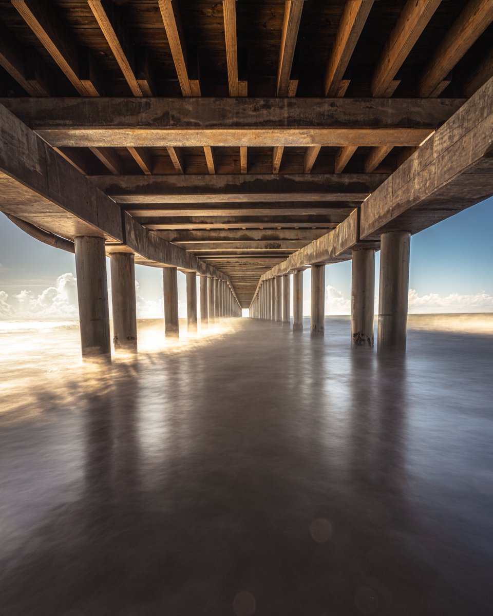 Gm photographers &amp; friends! ☕️

Beach vibes only 🌊 I'll go first...

Your turn ⬇️

👉foundation.app/@NicholasBrown…