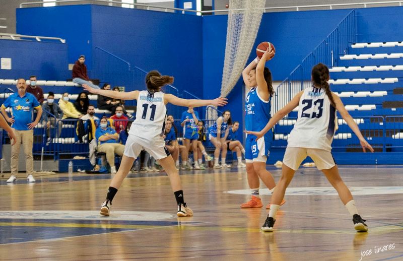 UnodeMelilla's tweet photo. Victoria del @ClubSalle el pasado domingo N1 Femenina Baloncesto dirigido @PepeTorrubia contra @clubadeba
Club Baloncesto Córdoba
Fotos del partido
https://t.co/ghUaabIuBy
#MelillaBaloncesto #MelillaBalonestoFemenino #SalleMelillaBaloncesto #BaloncestoFemenino #clubadeba https://t.co/1aCVmpzXPn