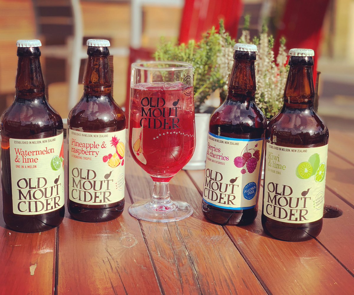 Feeling fruity? 🍍🍓🍒🍇🫐🥝🍉 pop in and try one of these yummy #oldmout ciders! We’ve got Old Mout berries and cherries on draught too!
.

.
#cider #feelingfruity #fruitcider #oldmoutcider #chapelallerton #leeds #leedspubs #humpday