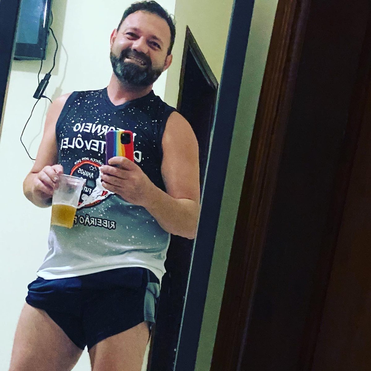 catta_mike's tweet photo. Resenha do vôlei 🍻 https://t.co/u0vXp6ifae