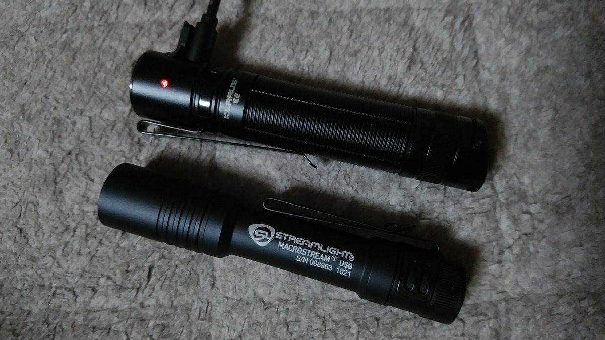 WE755a1's tweet photo. #КLARUS E2 ど～もデールスイッチがダメと判断 (￣△￣)
EDCのお供は #MACROSTREAM にしよ～っと ☆彡 https://t.co/c4Ezdr75NE