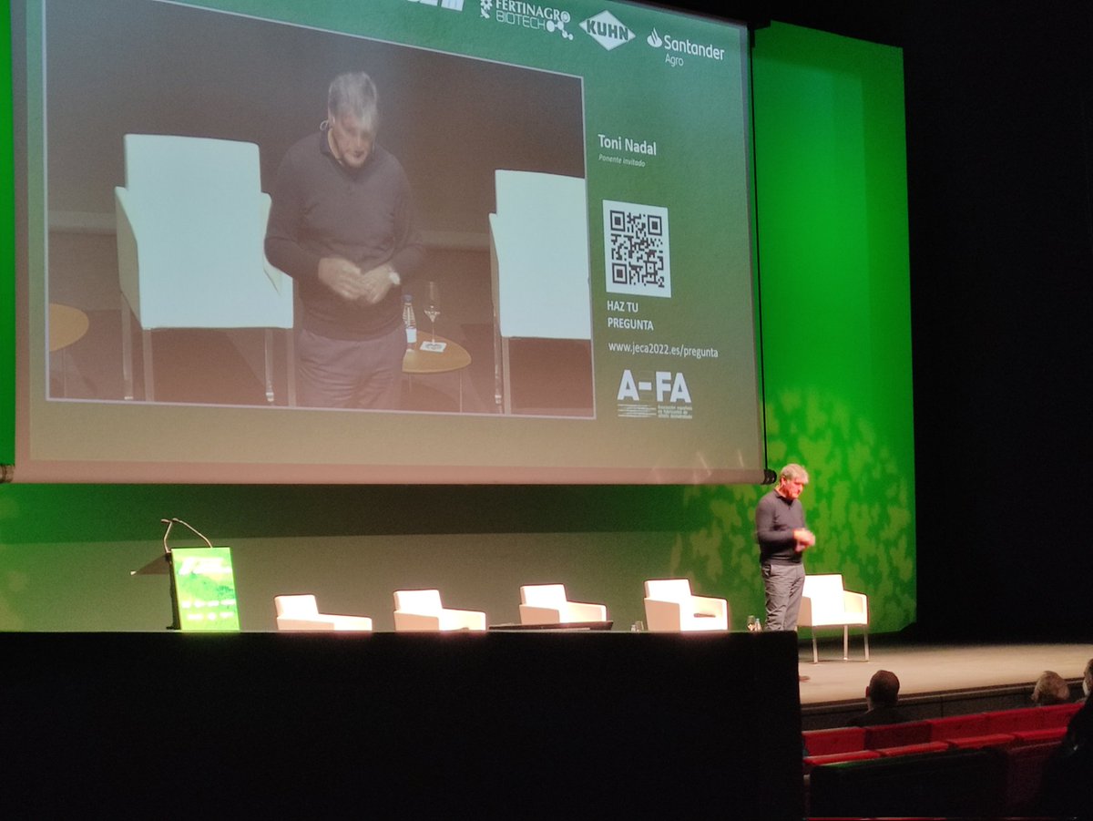 🗣️ Toni Nadal: "El factor determinante en la vida es la actitud. Escuchaba a Rafa decir: el Drive me ha dado muchos puntos, pero la actitud me ha dado muchos partidos." 

#JECA2022 #alfalfa #agricultura #Motivacion