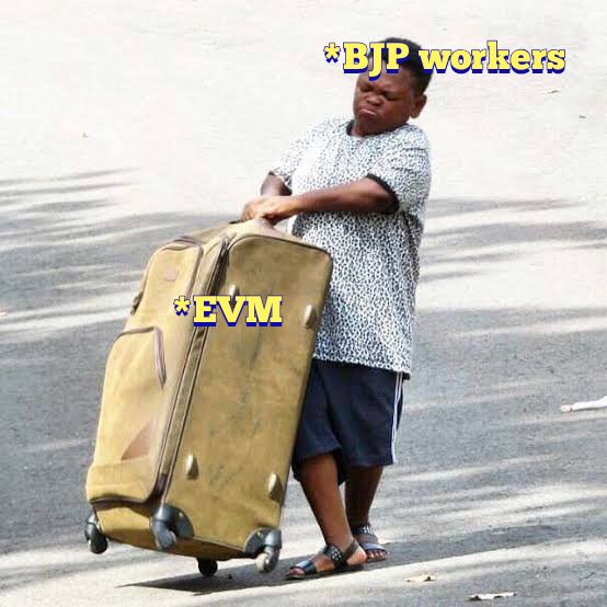 Chacha_Aramdevp's tweet photo. ईवीएम ही गायब हो रही है अब तो😂😂
#UPElections2022 https://t.co/bqh6bfYpud