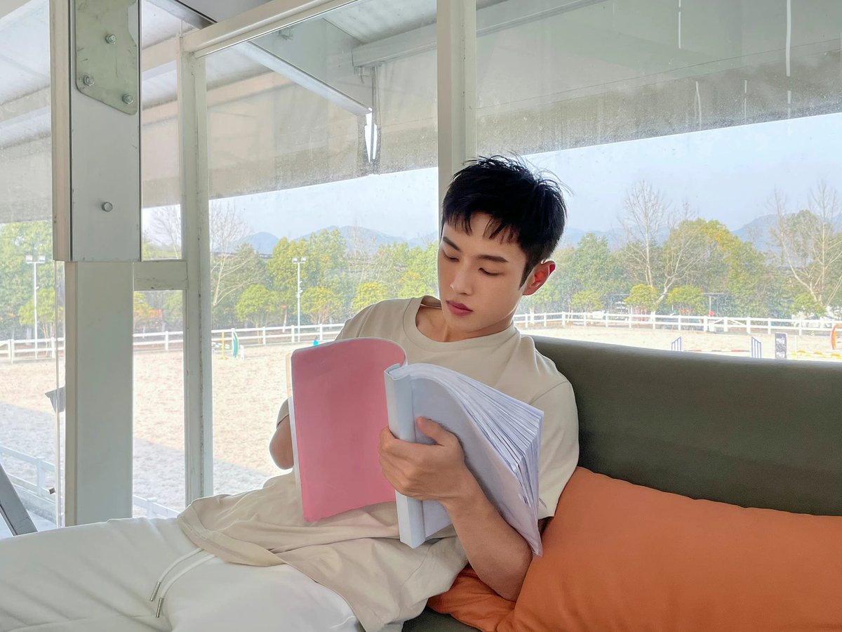 Li Wenhan Updates (rest) tweet media