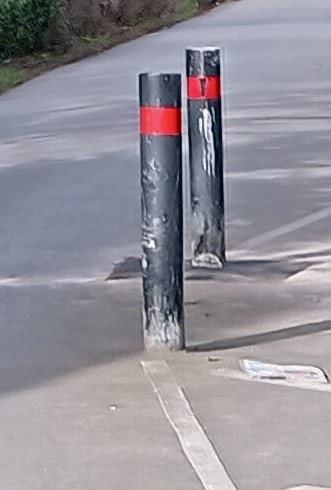 From this to this <a href="/harrow_council/">London Borough of Harrow</a> contractor <a href="/jb_riney/">Riney</a> did a fantastic job on fixing this yesterday on #bridleway51 in #Harrow