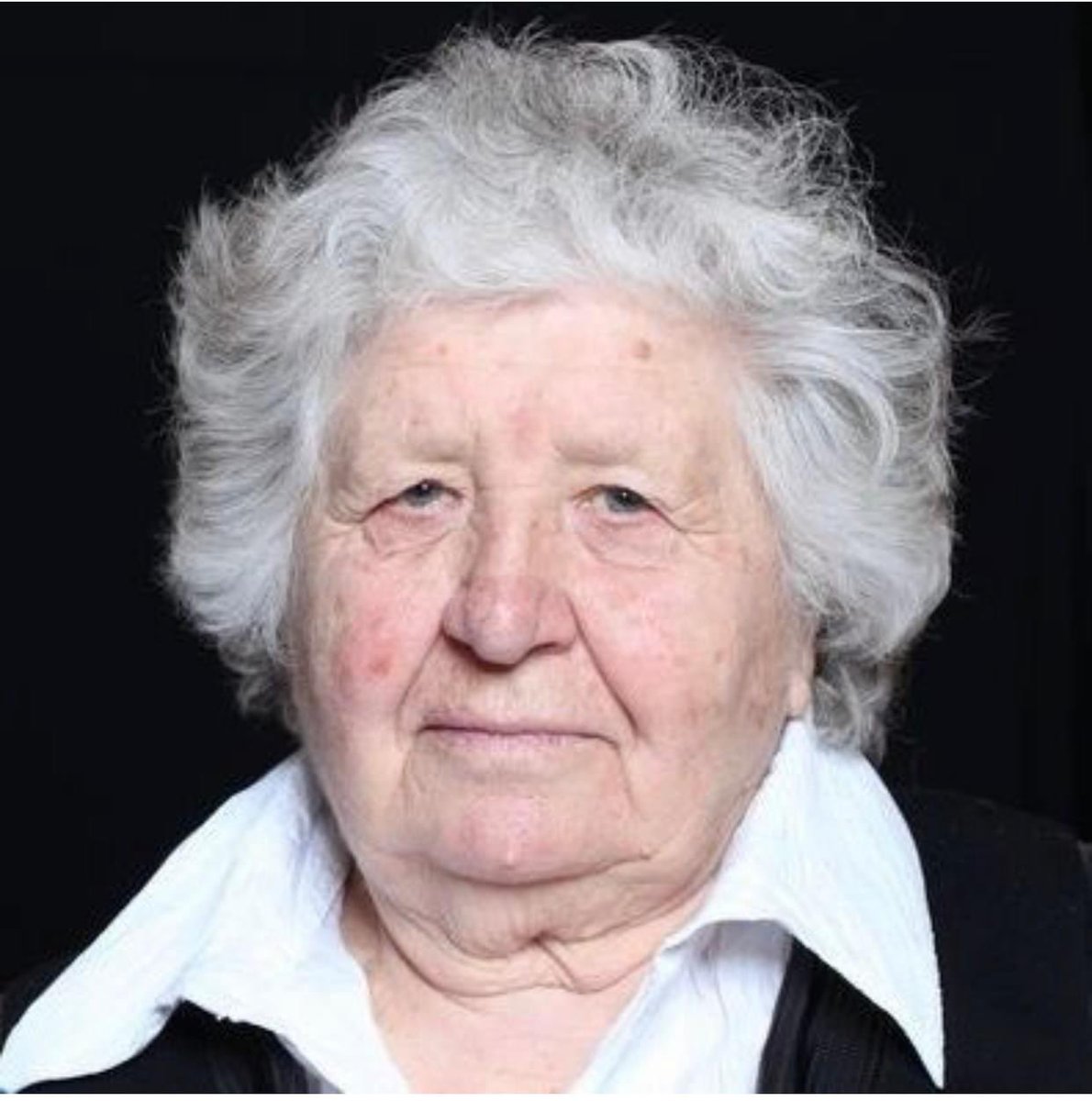 Anastasia Gulej, 96 Jahre, Auschwitzüberlebende aus Kyjiw 🇺🇦

,,Ich habe Hitler überlebt, Stalin überlebt und dieses Arschloch Putin werde ich auch überleben!" #PutinWarCriminal #Ukraine️