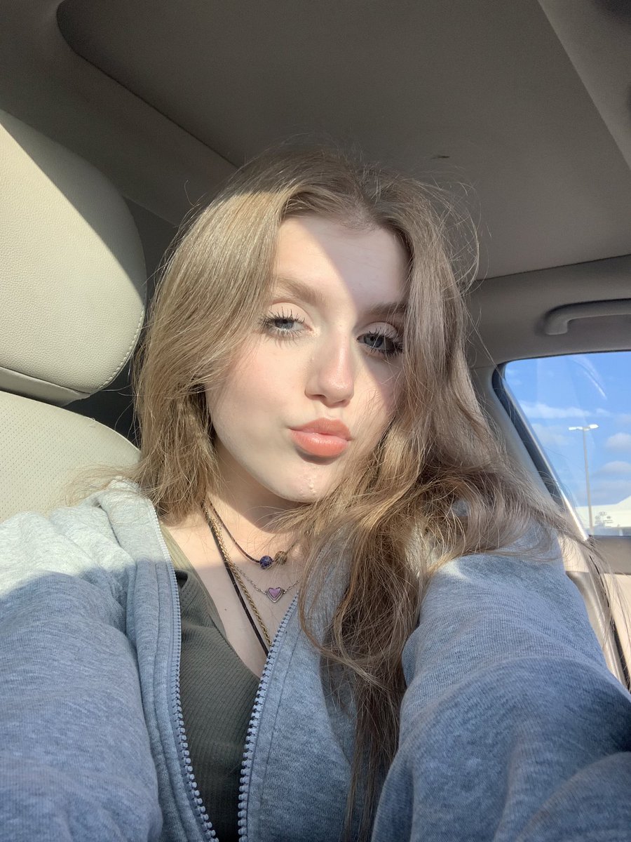 bbyalyssaaaa's tweet image. 18 in a few days