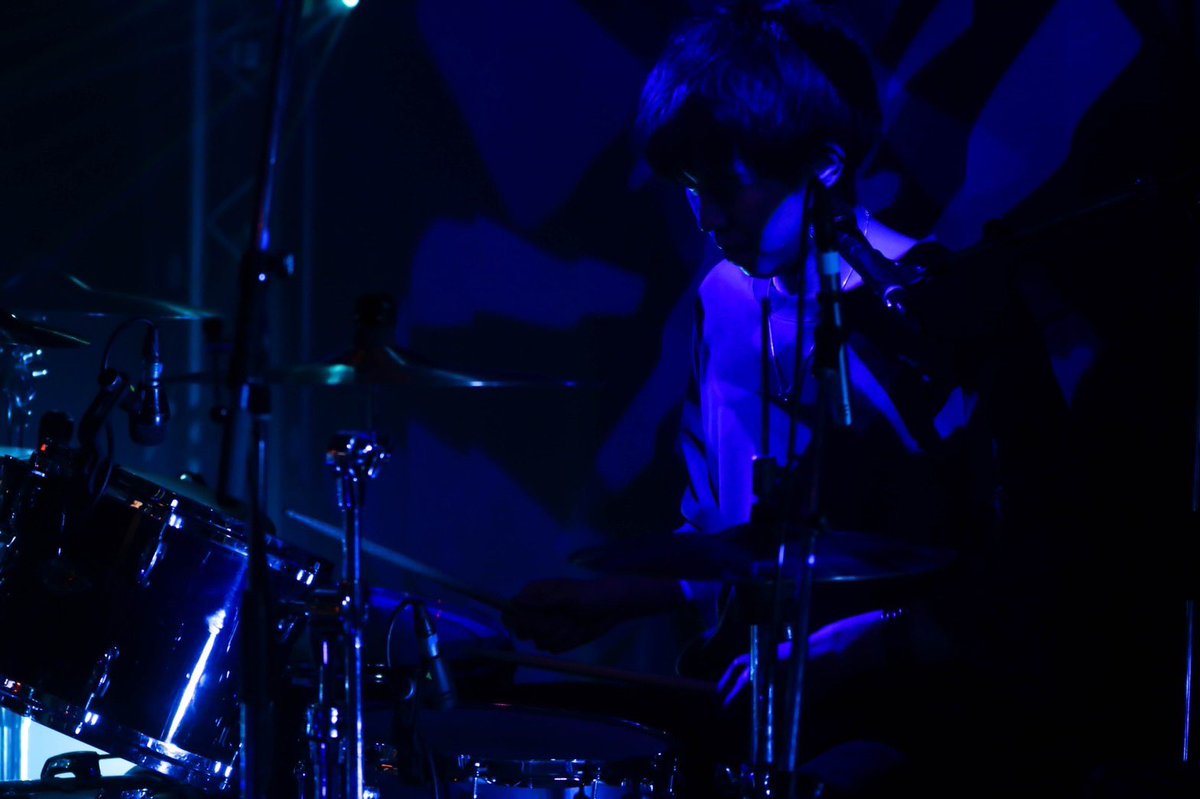 kalmiaofficial_'s tweet photo. 【Live photo ①】
2022.3.7(mon)
下北沢ReG
『Refrain Each Dearlight』
w/
ofulover
ORCALAND
chef’s
Midnight 90’s

photo by @s_b_t___ https://t.co/vRzhHnp1sR