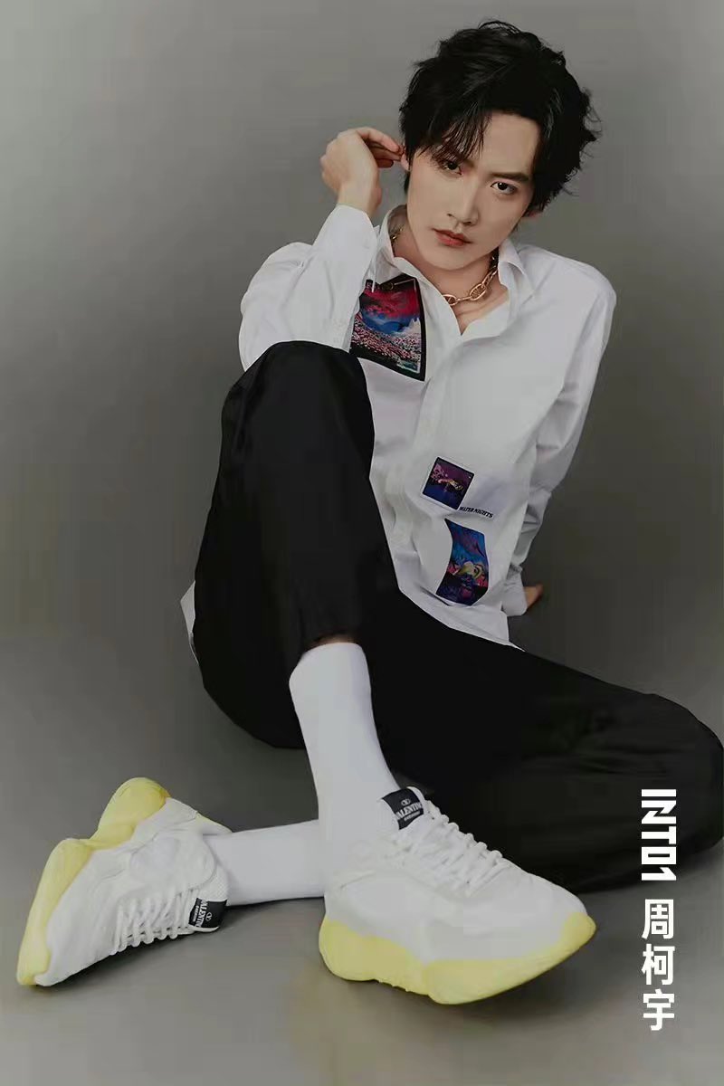 🧑‍🚀
❥ 周柯宇 ▸▸▸Valentino

感谢Valentino邀请周柯宇

Thank you Valentino for inviting KEYU

#INTO1 #周柯宇 #zhoukeyu