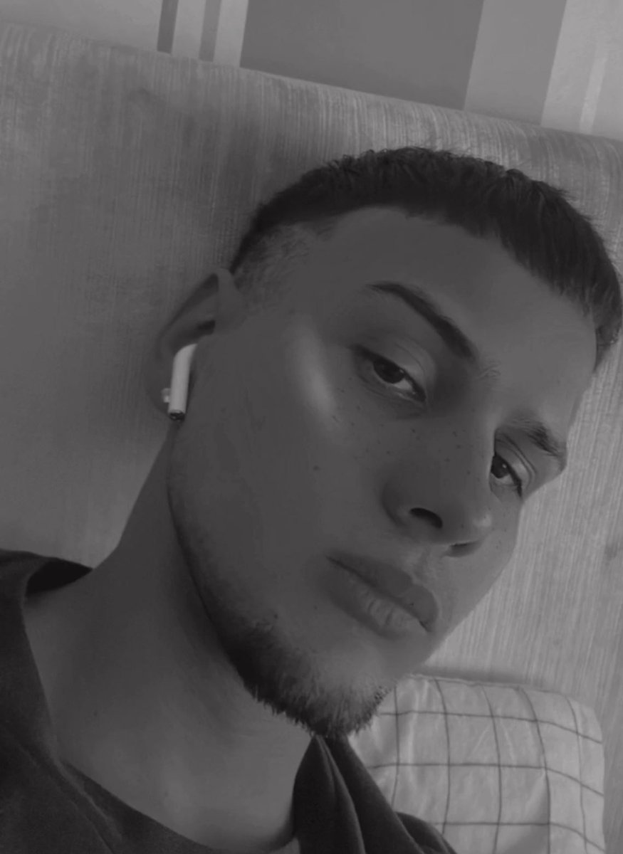 𝕸𝖎𝖗𝖆𝖓𝖉𝖆 (@tomasmiranda02) on Twitter photo 