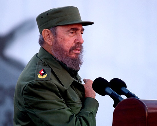 #FidelPorSiempre: Unidad significa compartir el combate, los riesgos, los sacrificios, los objetivos, ideas, conceptos y estrategias; a los que se llega mediante debate y análisis. #CubaVive <a href="/DiazCanelB/">Miguel Díaz-Canel Bermúdez</a>