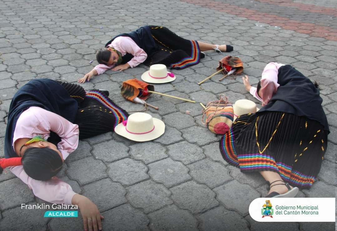 MoronaOfc's tweet photo. El Consejo Cantonal de Protección de Derechos Morona, continuando con lo planificado, desarrolló el evento artístico cultural con la participación de danzas del Municipio, artistas locales y provinciales quienes conmemoraron junto a las mujeres su día. https://t.co/zchKG3apYs