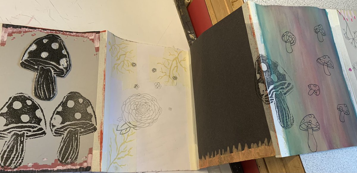 BhsartD's tweet photo. The hand made concertinaed sketchbooks are shaping up as S3 explore different drawing techniques and printmaking. Excellent resilience and bravery shown in their willingness to do something outside the norm. 😁 https://t.co/qpqZzkvCQw