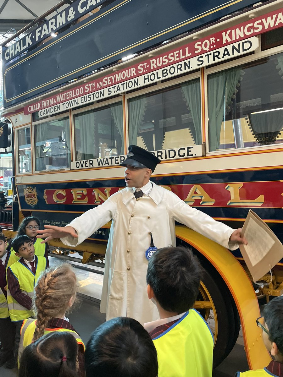 OrleyFarmSchool's tweet photo. Diversity in transport! @OrleyFarmSchool #schoolsinharrow https://t.co/sXzWRwSshg