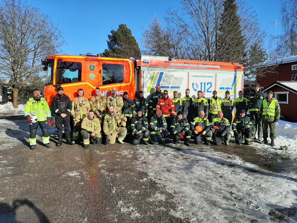 nurmiton's tweet photo. Paikallispuolustusharjoituksen viranomaisyhteistyöharjoitus Porvoossa on saatu päätökseen, yhteistyössä @IUPELA  @stadinbrankkari @KaartinJR https://t.co/U02AfxkoWw