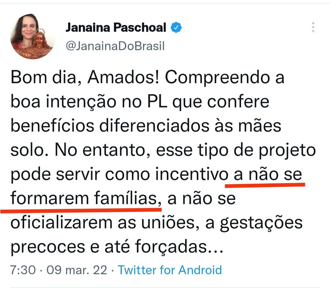 Gustavramski_'s tweet photo. Mães solteiras com seus filhos já não são famílias!? 🤔 🤨🤦‍♂️ https://t.co/75JXKkiq5T