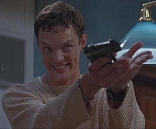 screamsourcee's tweet photo. One of the best GhostFaces 🔪 #scream https://t.co/vRXEwyHKe8