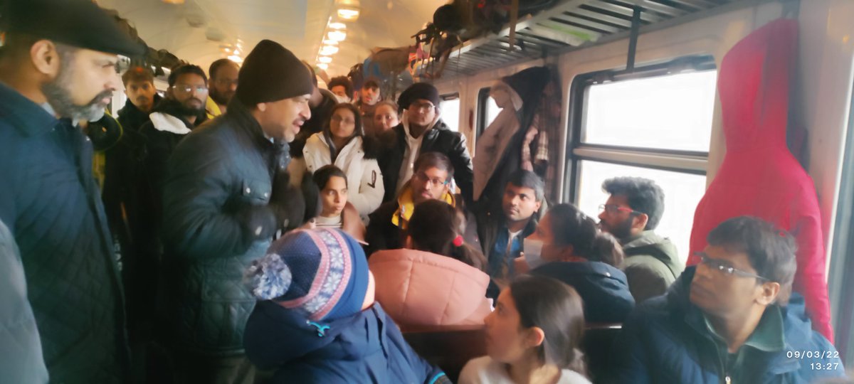 Ambassador flags off special train with 600 🇮🇳n students from Sumy University at Lviv Railway Station. They will travel to Poland and are expected to board evacuation flights to 🇮🇳 tomorrow. 
Be Safe Be Strong