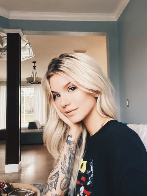 good morning 🥰 say it back https://t.co/wDo5DWFjoP