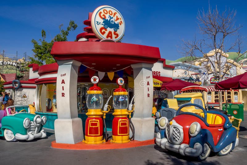 GratThemeParks's tweet photo. Damn. Goofy Gas was $4.30 this morning. https://t.co/r0cbYFNfzK