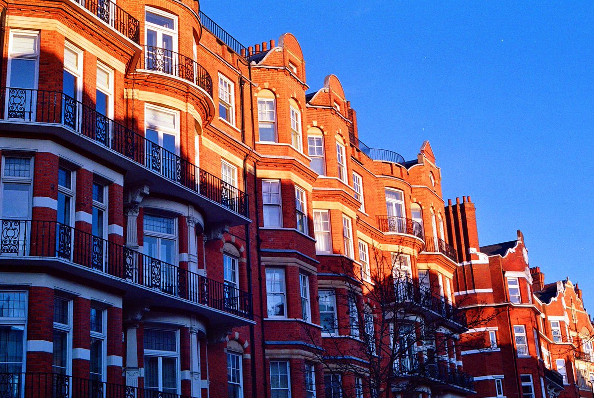 FutureCEng's tweet image. The film               🤝          The photos