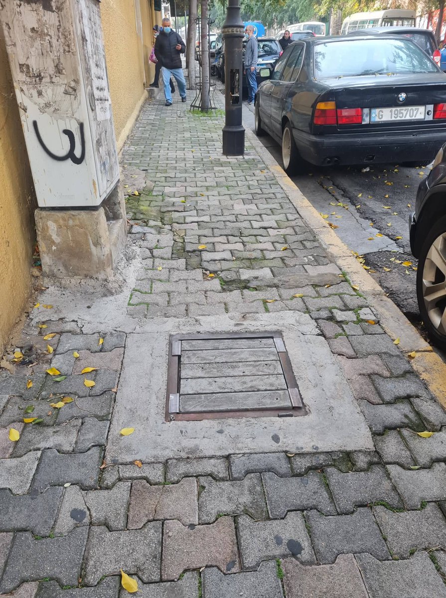 Ziad_AC's tweet photo. All sidewalks by Lycee AbdelKader &amp; Ecole St Joseph in Zokak el Blat have been secured ... #Beirut #Lebanon #Plastics_Recycling #ZeroWaste https://t.co/YxUzs8ksLy