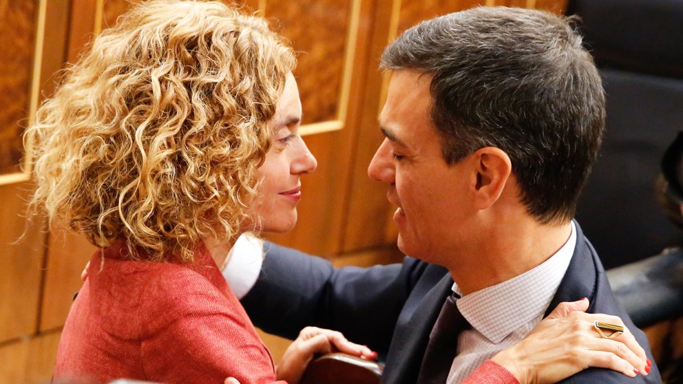 PeliDeTarde's tweet photo. Temporada 1 - "Pedro Sánchez: Pasión desmedida" (Peter Sanches: Sugar Daddy Adventures) https://t.co/qfiVO6RlEP
