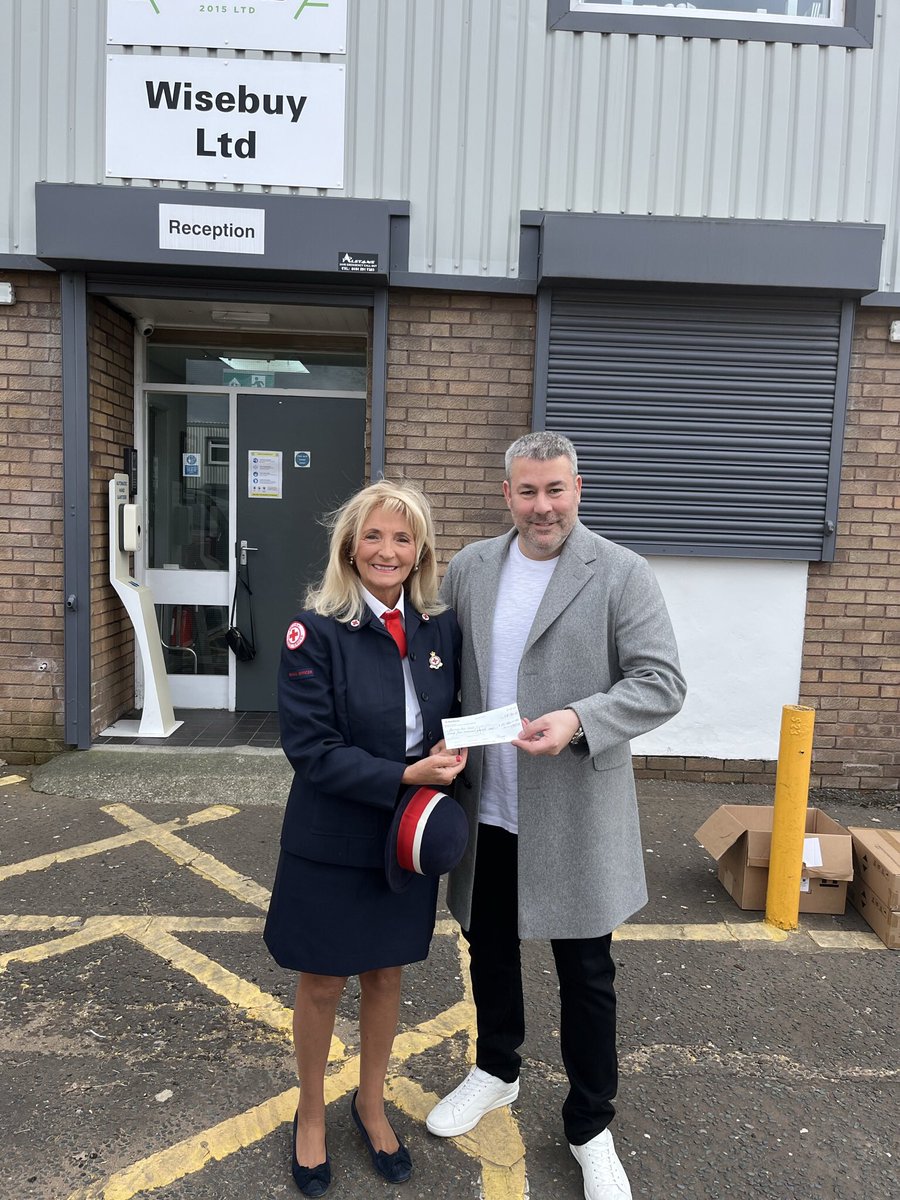 edith_conn's tweet photo. Huge thank you to @mjstocks1 for his generous donation of £25,000 to @BritishRedCross @RedCrossUkraine @RedCrossNorth you make a difference #Humanity #peopleincrisis #RedCross #alwaysthere @GMLO_UK https://t.co/kDbZf96JUb