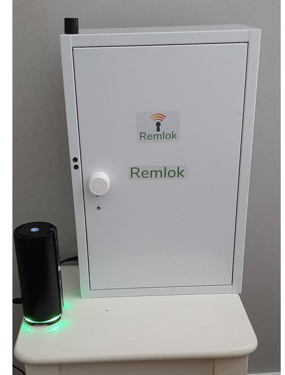 Niven3E's tweet photo. Patients need medication locked away and have supervision taking it? Our new remotely opened medicine cabinet and pharmacist watch medication being taken @karendownsy @ChorltonJim @liz_fidler @WinnMatthew @HanbridgeSA @karendownsy @NHSEnglandCHS #digitalwards @joao_b https://t.co/PMJ9yqGX4e
