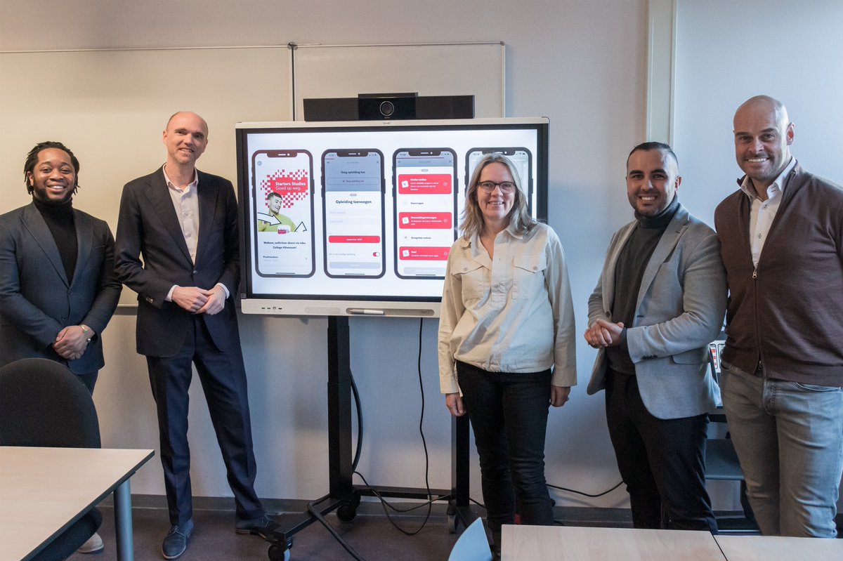 Vandaag deed wethouder Hendriks <a href="/vrtgng/">Geert-Jan Hendriks🕸</a> de kick-off voor het gebruik van de videosollicitatie app/dashboard Hiretime voor jongeren op het <a href="/MBOHilversum/">MBOCollegeHilversum</a> en de Gooise Praktijkschool. Een onderdeel van het plan aanpak jeugdwerkloosheid in <a href="/RegioGV/">Regio Gooi en Vechtstreek</a> rblgv.nl