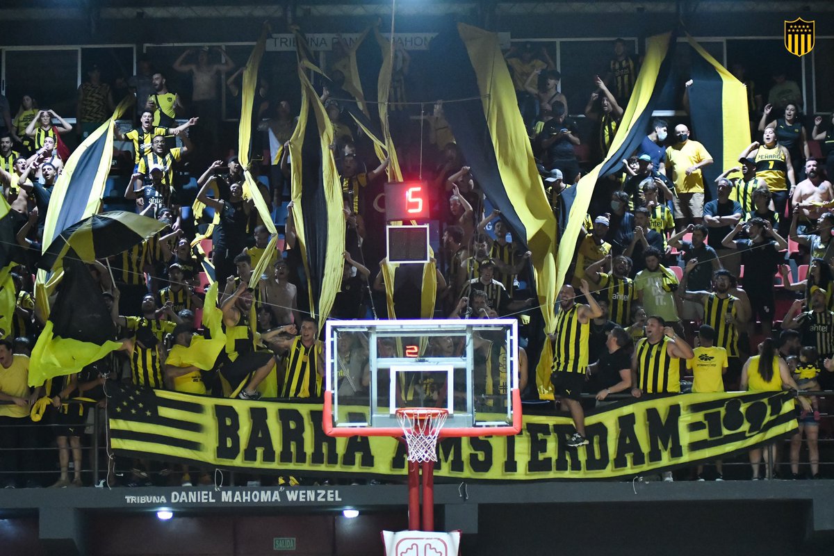 🚨SORTEO🚨 

Regalamos tres entradas para ir a ver a <a href="/BasketCAPuy/">PEÑAROL | Basketball</a> este viernes 21:15 vs. DSC en Larre Borges.

Para participar:
➡️ Seguí a <a href="/dovemencareuy/">DoveMen+Care Uruguay</a> y a @Basquet810 
🔄 Dale RT a este

Jueves (23h) anunciamos ganadores.  

*Obligación presentar certificado de vacunación.