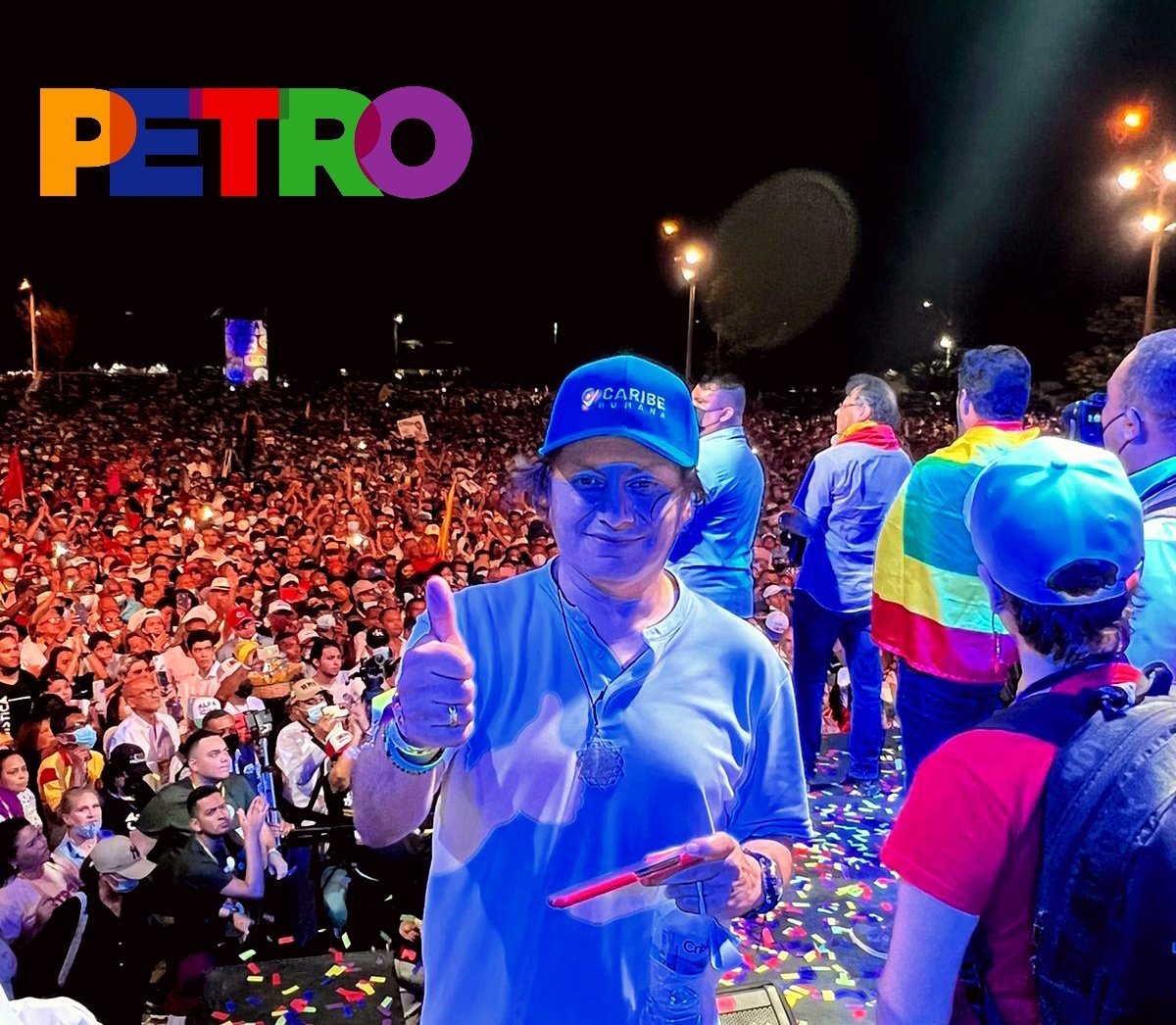 El pasado domingo 6 de marzo acompañé a mi hermano Gustavo en el cierre de campaña en #Barranquilla.

Fue un apoteósico evento en el barrio la Magdalena, con Miles de personas que quieren que <a href="/petrogustavo/">Gustavo Petro</a> sea presidente.

Este 13 de marzo pide el tarjetón de la consulta del PH.