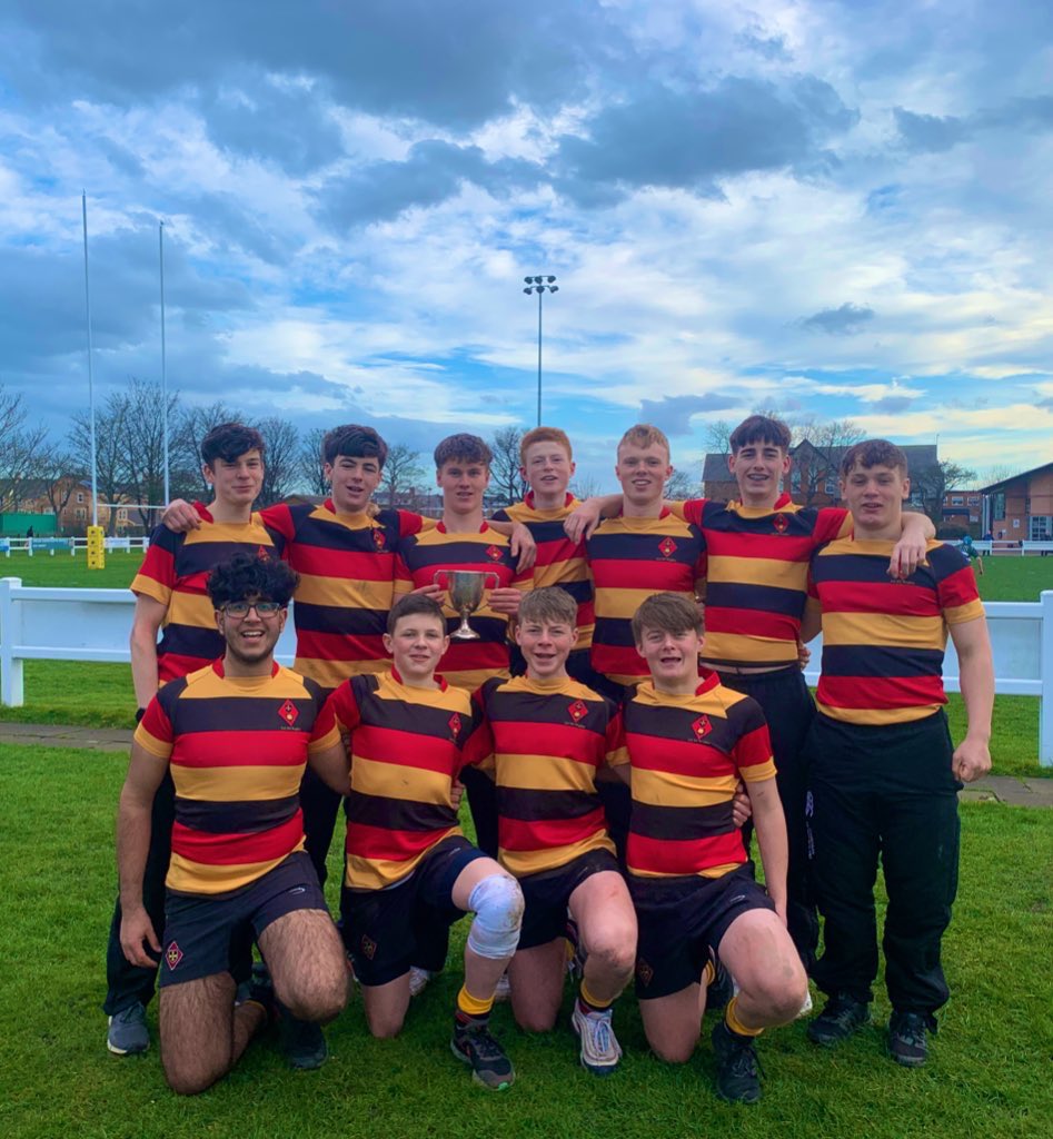 Proud to see our Y11 boys winning the <a href="/RFUNorth/">Northumberland Rugby</a> Sevens this afternoon. Some excellent work rate and support of the ball throughout. Well done boys. #UTA @NextGenXV <a href="/EngRugbySchools/">England Rugby Schools</a> <a href="/DameAllans/">Dame Allan's Schools</a>