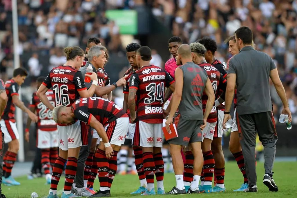 joaodoresenha's tweet photo. Entre semi e final do Carioca, Flamengo ficará 12 dias sem jogar em março https://t.co/oyQjdd0tJe https://t.co/RgFSVtrvmM