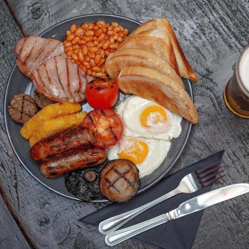 Breakfast is back! 🥓🍳 Served 10am-12pm Friday, Saturday and Sunday ☕