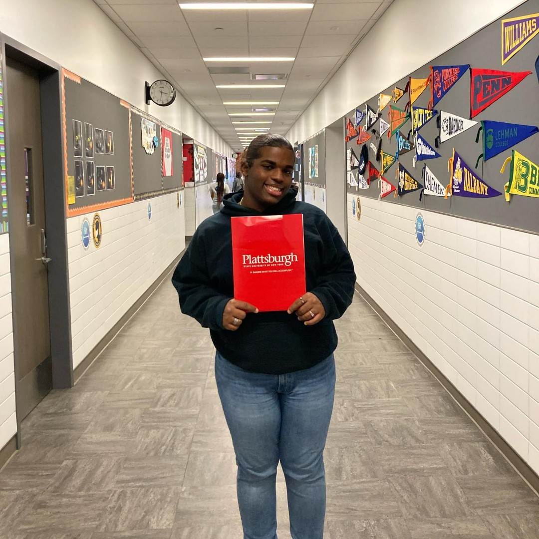 KIPPNYC's tweet image. Congratulations to Jay who was accepted to their top choice @SUNYPlattsburgh at our Instant Decision Day today! 🎉#kippforward #kippgoestocollege #dreambig
