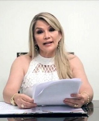 Jose14255041's tweet photo. ¡JEANINE! EL SACRIFICIO TE OTORGA UN AURA QUE INSPIRA A LAS MUJERES LUCHADORAS 
TE CORRESPONDE, COMO A NINGUNA, EL HOMENAJE A LA MUJER BOLIVIANA https://t.co/fk64P3YupM