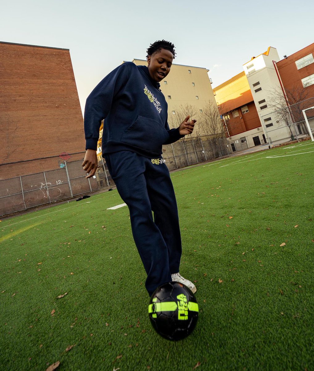 nodiploma_'s tweet photo. Introducing @Shuttersworth_ for K.O.S ⚽️🚩

@DARBYMagazine the first of its kind in Canada, has made it its mission of making Canadian football culture shine, not only through its star players but through the stories that live within communities across the country. https://t.co/dhTId2K8KK