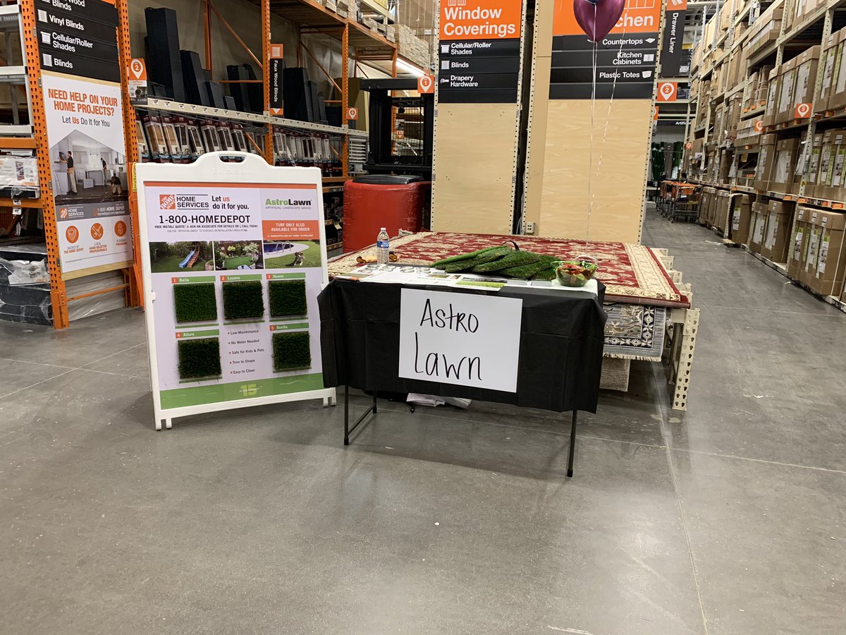 Oscarastrolawn's tweet image. Second day of the Road PK’s  store 6549 “Lake Worth” come learn about turf. #HomeDepot #astrolawn.