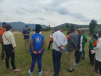 Grateful to @SbitriZakaria and <a href="/ClaudiaKover/">Kovered</a> for the field visit to GS Kizi <a href="/Nyamagabe/">Nyamagabe District</a>, meeting teachers, students, local leaders, farmers &amp; partners <a href="/WVRwanda/">World Vision Rwanda</a>, <a href="/Gardens4Health/">Gardens For Health</a> engaged in WFP #schoolfeeding. We look forward to a good partnership with <a href="/EUinRW/">EU Delegation to Rwanda</a>.  Thank you!