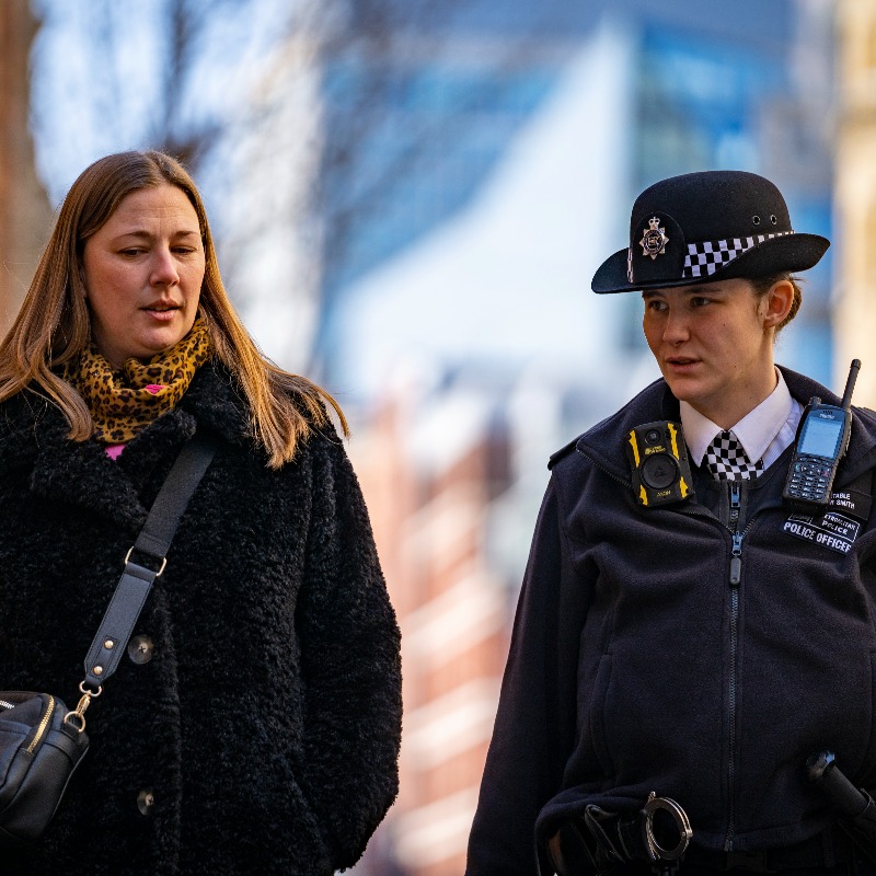 metpoliceuk's tweet photo. The Walk and Talk initiative is just one of the ways we are listening to the concerns of women across London.

Local officers in Westminster met with Youth club manager Sarah Nicholls from @STAndrewsYC to understand what we can do to make London a safer place.